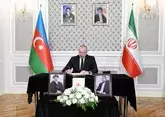Ильхам Алиев посетил посольство Ирана