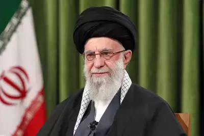 Хаменеи выразил соболезнования и объявил пятидневный траур в Иране