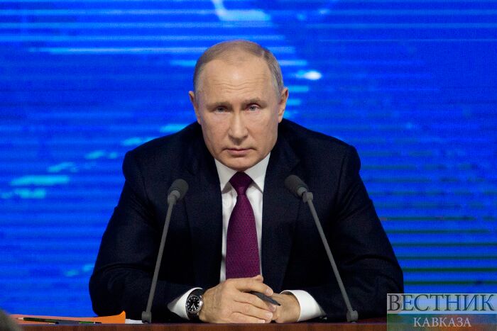 Путин оценил работу финансовой системы России