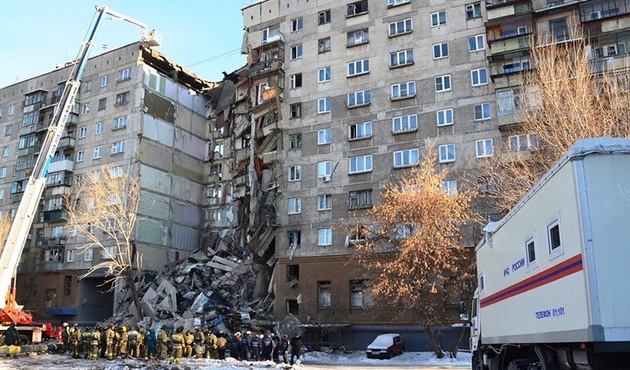 Число жертв при обрушении подъезда дома в Магнитогорске увеличилось до 38 