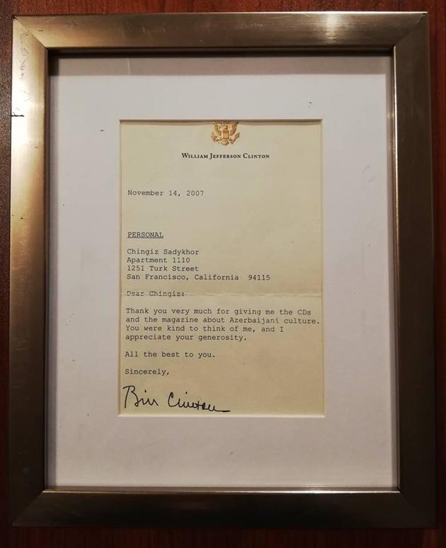 Письмо Билла Клинтона Чингизу Садыхову прибыло в Баку (ФОТО)