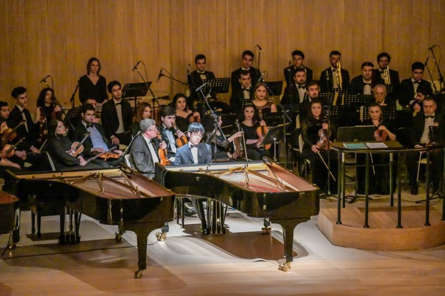 В Азербайджане состоялась премьера "Гексамерон. 6 роялей" (ФОТО)