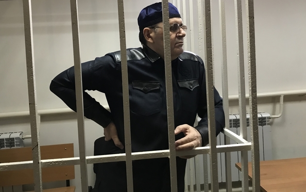 Чеченский правозащитник получил четыре года за хранение наркотиков 