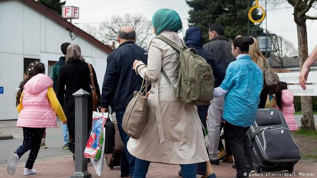 Германия может депортировать беженцев в другие страны ЕС
