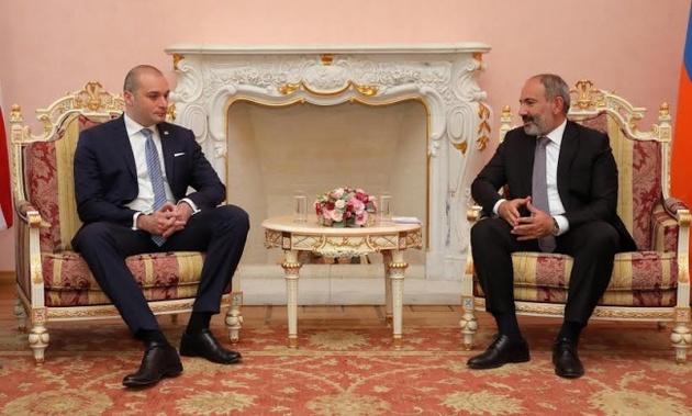 Пашинян и Бахтадзе провели встречу в неформальной обстановке 
