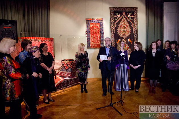 В Москве открылась выставка "Гармония пространства. Традиционное искусство Азербайджана"