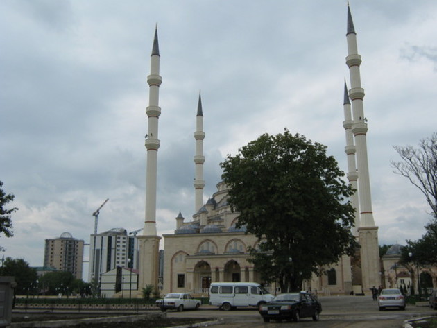 Фонд Ахмата Кадырова построит в Гудермесе новую большую мечеть 