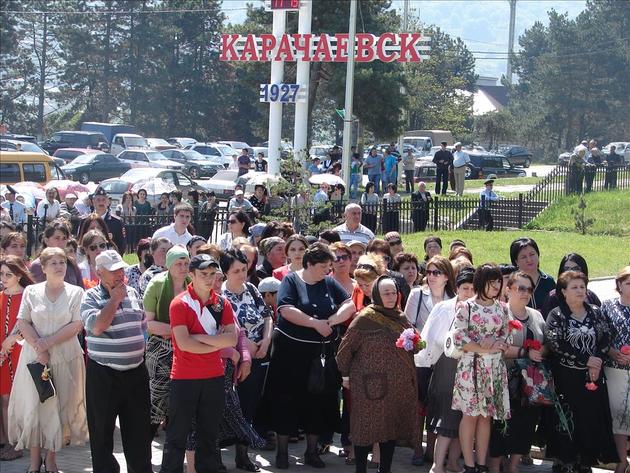 В Карачаевске прошла массовая марш-акция "Мы вернулись!"