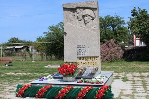 Под Севастополем восстановили памятник воинам ВОВ