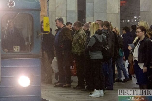  Три поезда застряли в метро в Москве