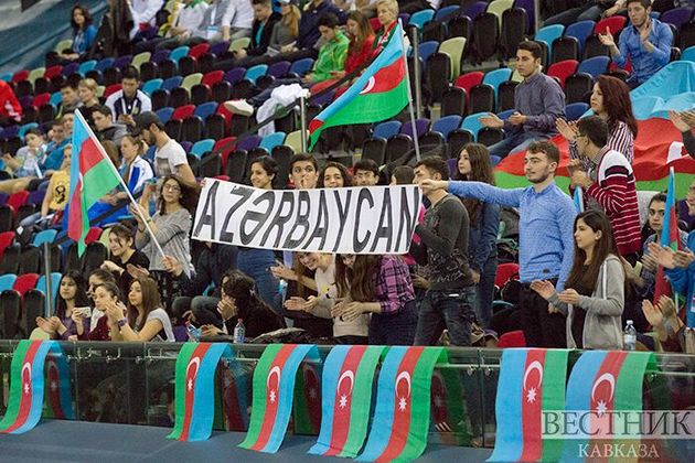Азербайджанские гимнасты вышли в финал в группах на ЧЕ по аэробике в Баку