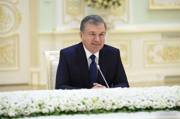 Мирзиеев поздравил Токаева с победой на выборах президента Казахстана