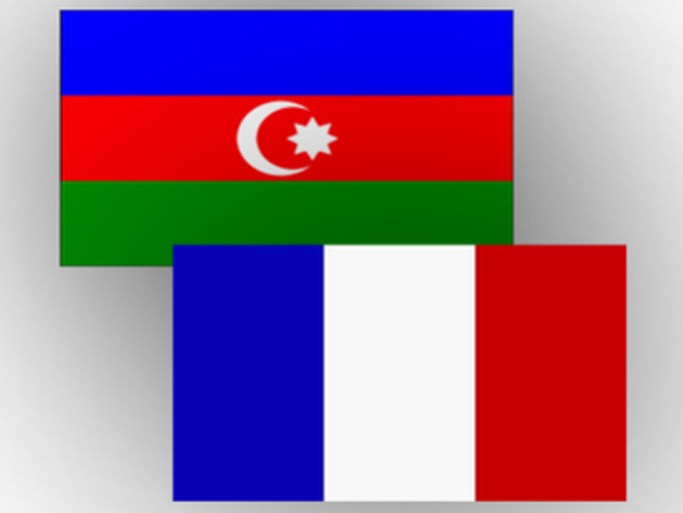 Ильхам Алиев провел переговоры с министром экономики и финансов Франции