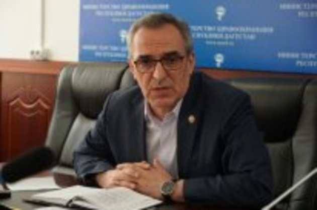 Гаджиибрагимов выслушал жалобы жителей Дагестана 
