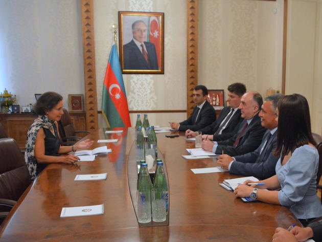 Посол Франции Аурелия Бушез покидает Азербайджан