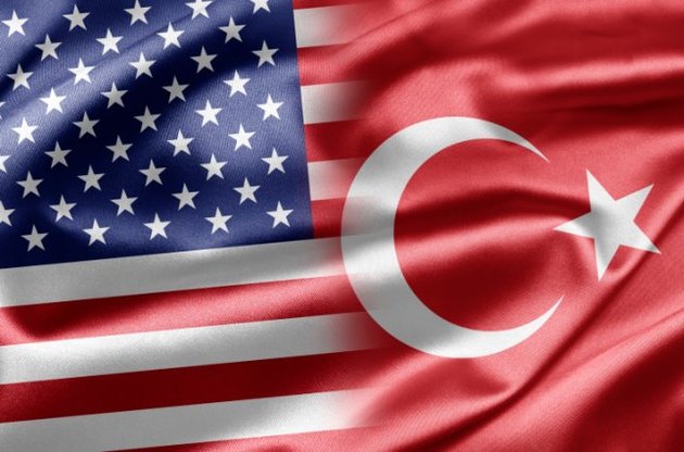 Турция и США начинают совместное патрулирование Сирии
