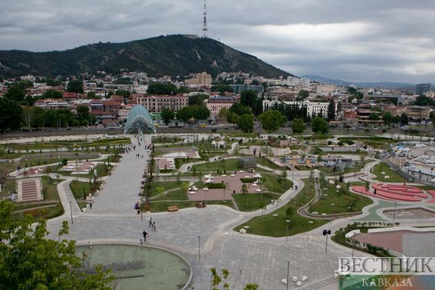Хозяева поймали вора на балконе в Тбилиси