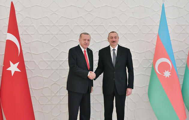 Ильхам Алиев провел встречу с Реджепом Тайипом Эрдоганом в Баку
