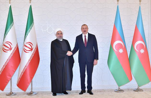 Ильхам Алиев провел переговоры с Рухани
