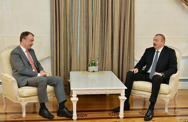 Президент Азербайджана провел встречу со спецпредставителем ЕС по Южному Кавказу