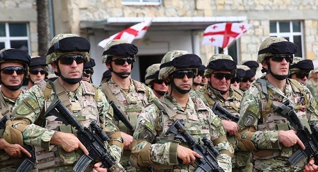 Гарибашвили навестил грузинских военных в Афганистане 