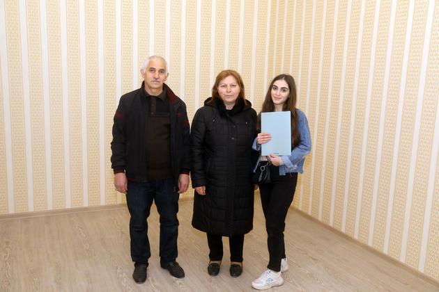 Семьям шехидов, инвалидам войны в Карабахе и событий 20 января выдали еще 50 квартир в Азербайджане