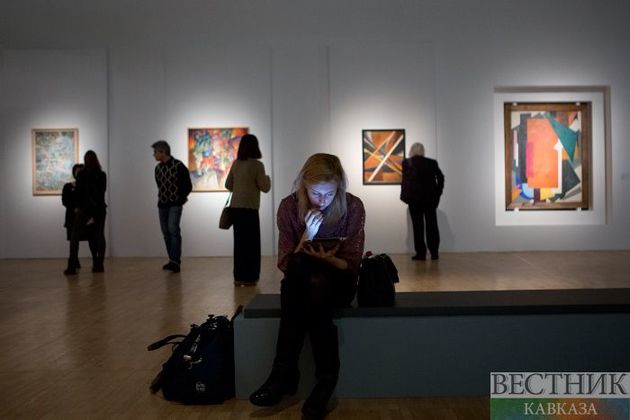 Выставка картин "Золотая карта России" открылась в Третьяковской галерее