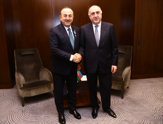 Мамедъяров и Чавушоглу встретились в Баку