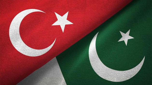 Глава Минэнерго Пакистана провел встречу с послом Турции
