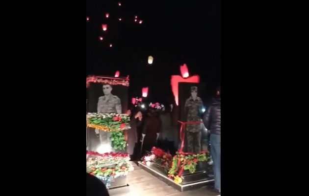Жители Азербайджана встретили Новый год у могил шехидов Карабахской войны (ВИДЕО)