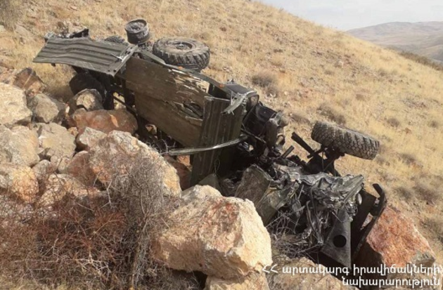 Российский военный автомобиль попал в смертельное ДТП в Армении