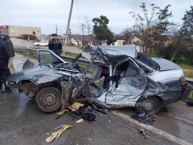 Житель Дагестана нарушил ПДД и погиб в автокатастрофе (ФОТО)