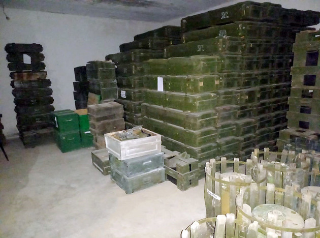 В Карабахе найден крупный склад боеприпасов