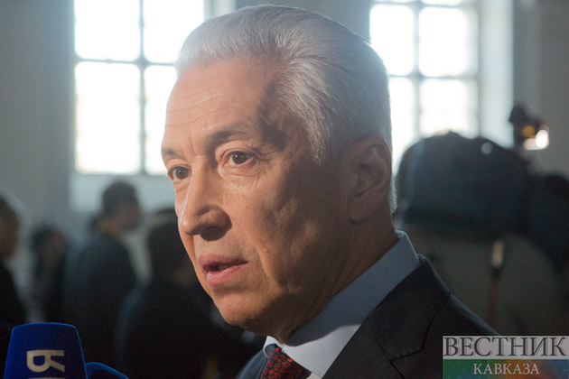 Владимир Васильев начал с отставки правительства Дагестана