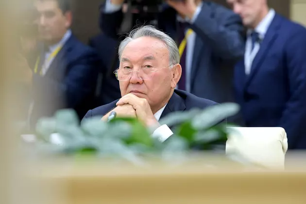 Назарбаев пообещал помочь России найти общий язык с Украиной