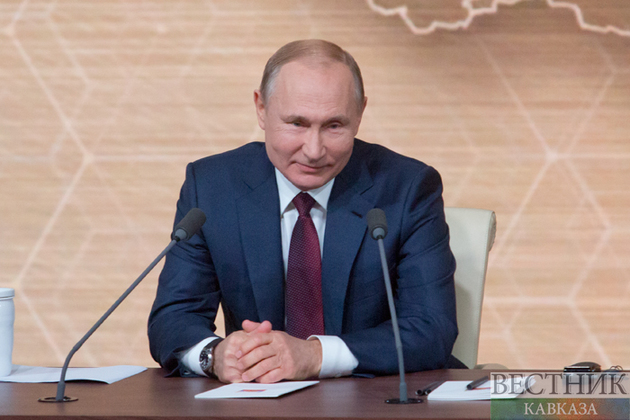 Путин получил в подарок от Бердымухамедова щенка алабая