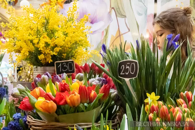 Продажа цветов в ГУМе