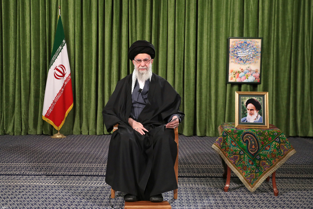 Хаменеи: Иран готов развивать отношения со всеми странами, кроме США