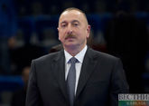 Президент Азербайджана посетил могилу главы Минэнерго Натига Алиева
