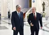 Путин рассказал Токаеву о поездке в Китай