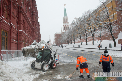 Сильнейший за эту зиму снегопад в Москве