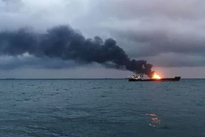 Трагедия в Керченском проливе: в огне посреди моря погибли до 20 человек