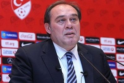 Глава Футбольной федерации Турции ушел в отставку