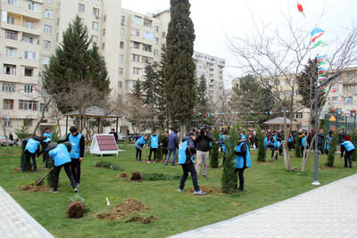 В Баку в рамках проекта &quot;Наш двор&quot; был передан жителям очередной благоустроенный двор