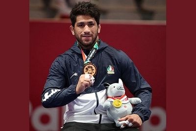 Борец посвятил иранским азербайджанцам &quot;золото&quot; чемпионата Азии