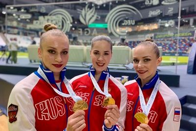 В Баку очень доброжелательные люди - российские гимнастки