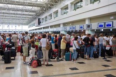 Azur Air &quot;продлила&quot; отдых российским туристам в турецкой Анталье 
