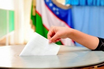 Народ Узбекистана выбирает парламент страны