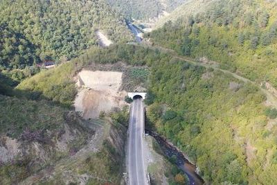 Китайские компании строят грузинские дороги