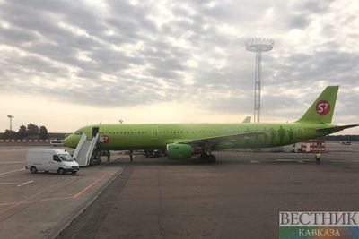Летевший в Махачкалу самолет посадили в Волгограде из-за сообщения о бомбе